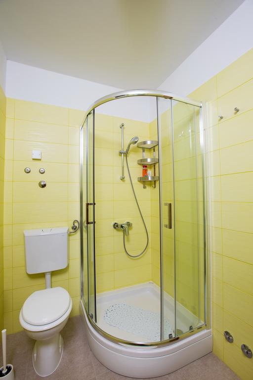 אופטיה Apartmani Ve-Ro מראה חיצוני תמונה