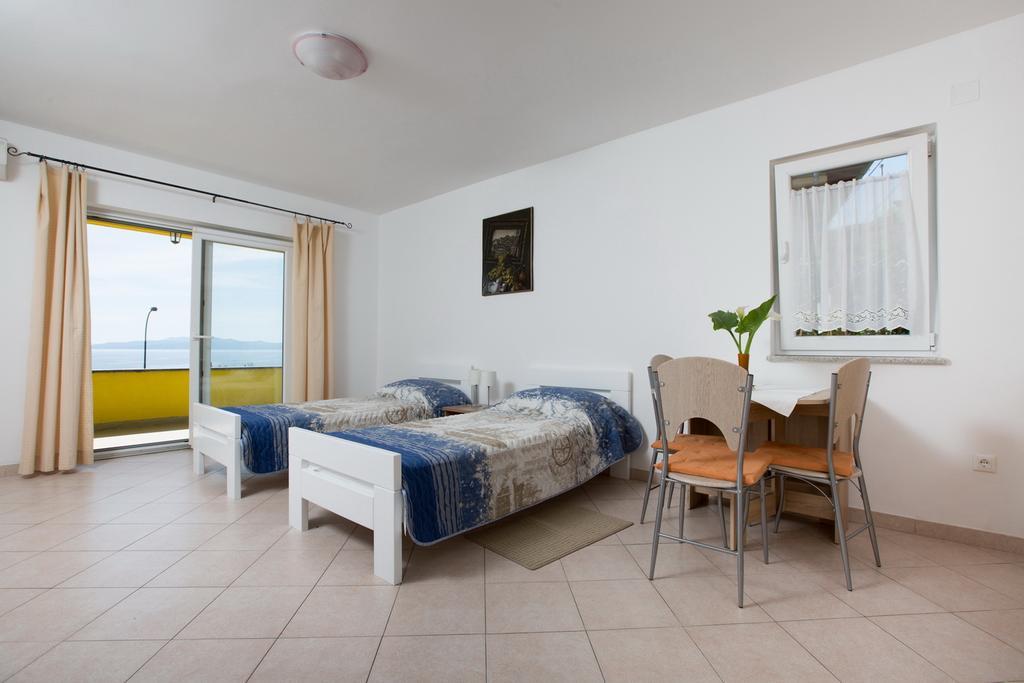 אופטיה Apartmani Ve-Ro מראה חיצוני תמונה